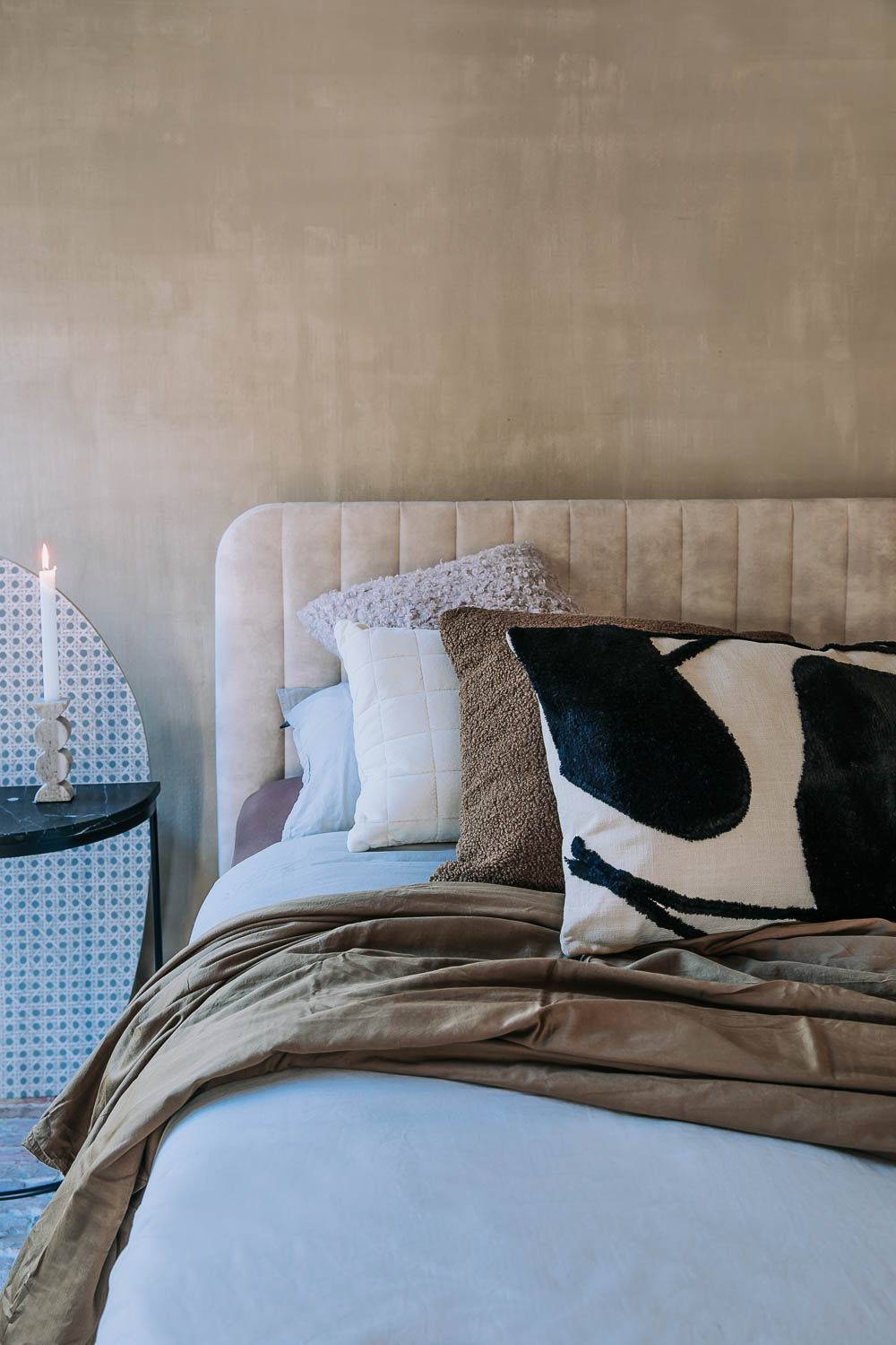 Bedframe Attent