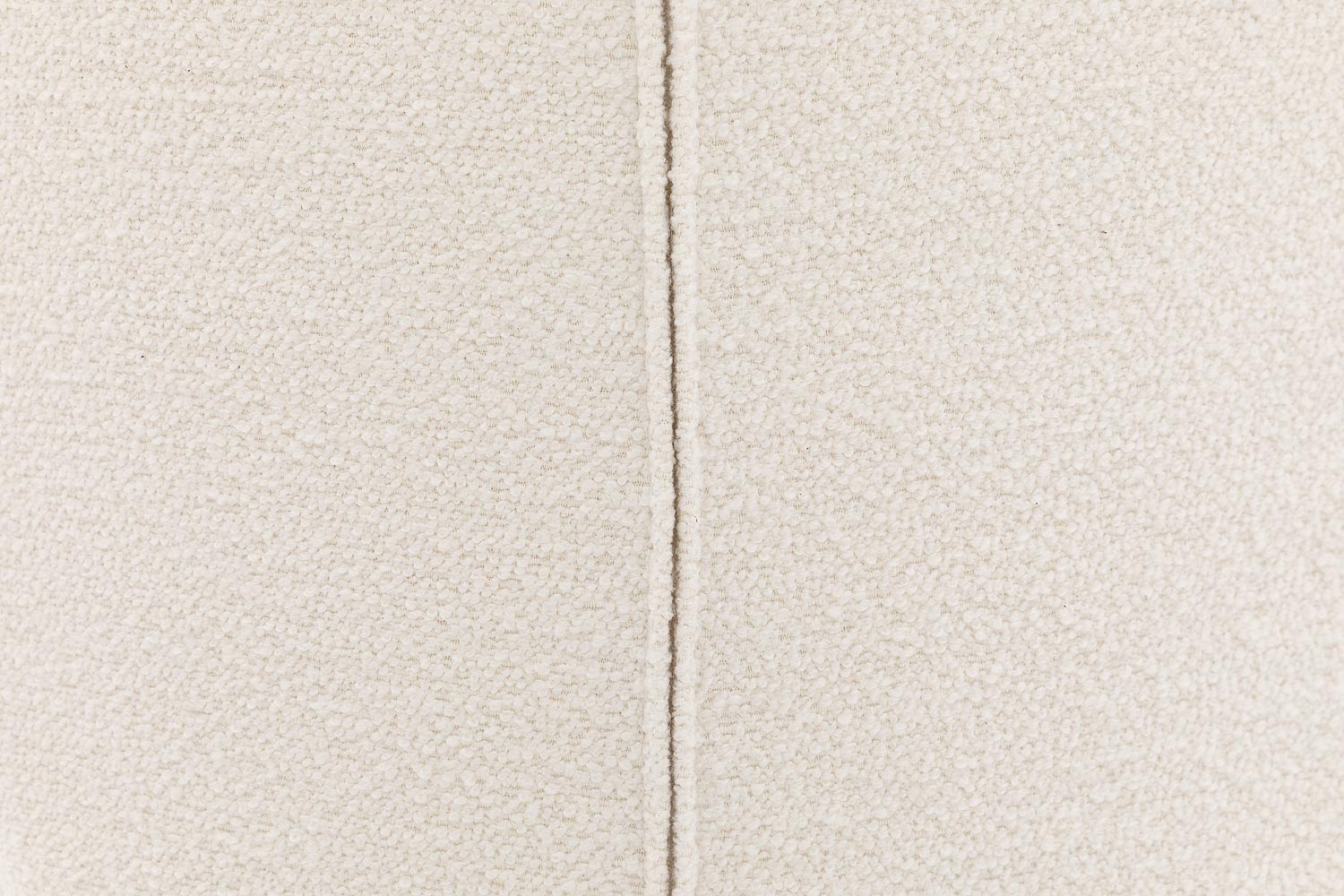 8221043-08